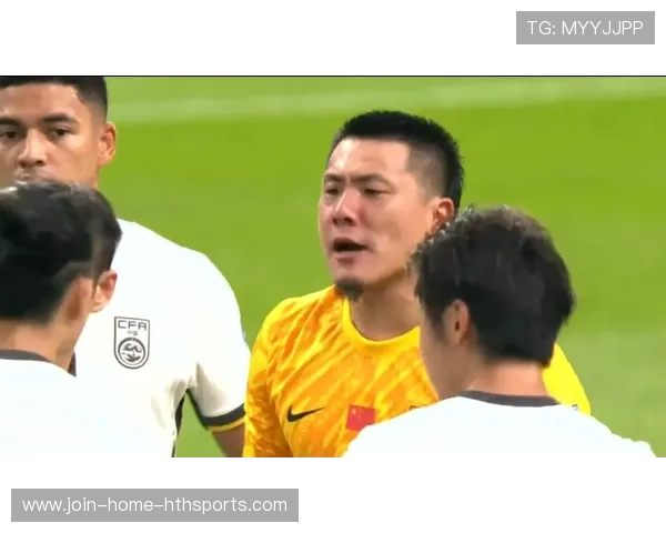 主裁判被两队骂爆：终场前判罚惹争议