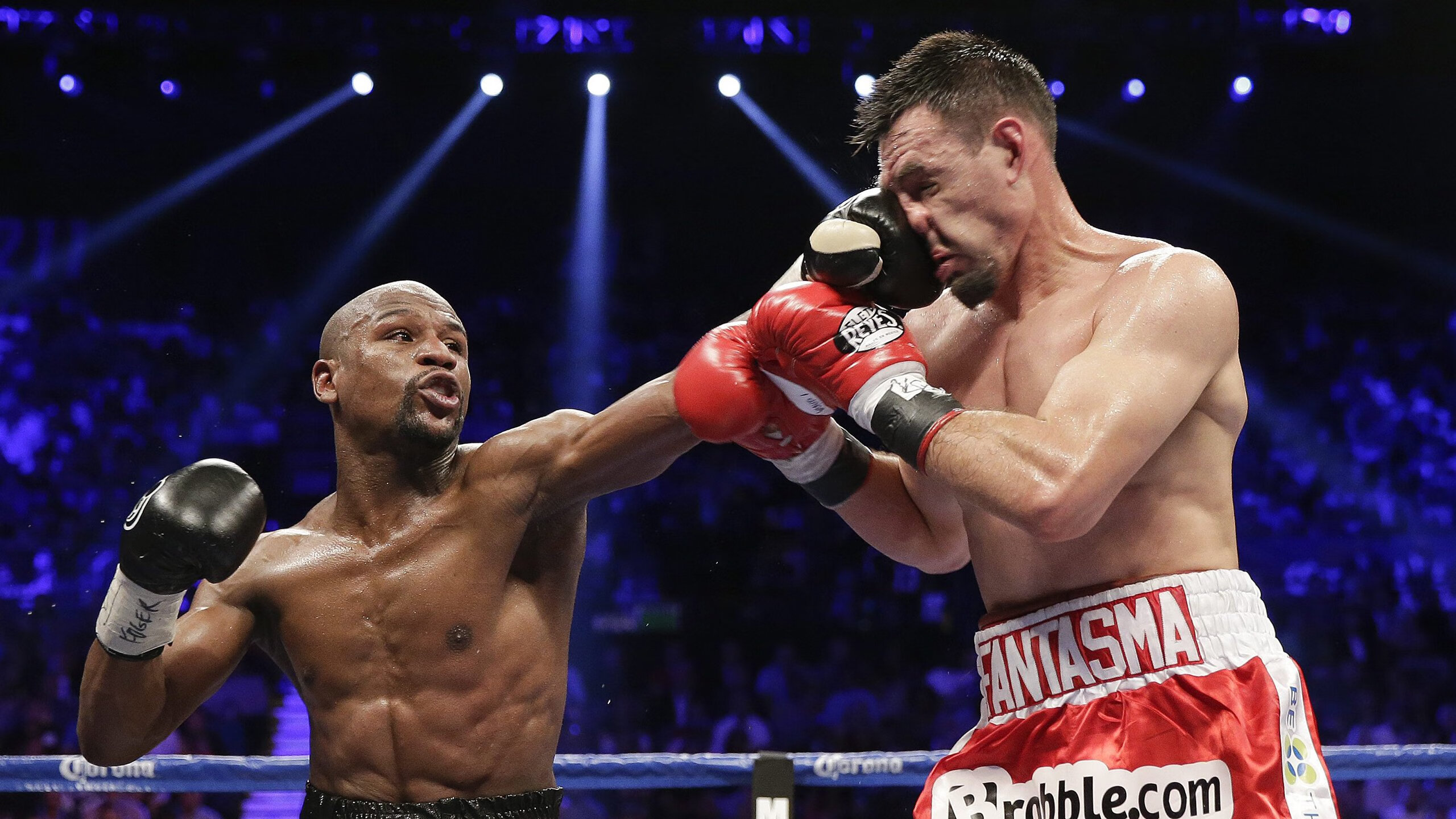 “无塑料瓶马拉松”首度测试可重复利用水袋系统